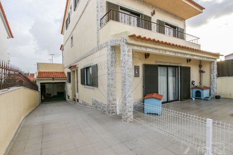 Villa i Amadora, Lisbon, Amadora - € 550.000 | Ref: 124151193-4 - foto 20