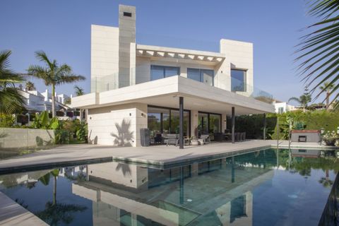 Villa i Nueva Andalucia, Malaga - foto 1