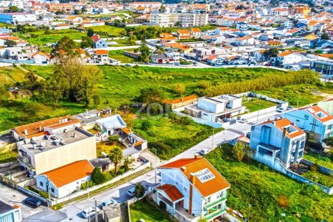 Helårsgrund i Canidelo, Porto, Canidelo - € 2.250.000 | Ref: ZMPT565948 - foto 12