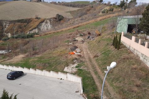 Helårsgrund i Offida, Ascoli Piceno, Offida - € 105.000 | Ref: 6711 - foto 3