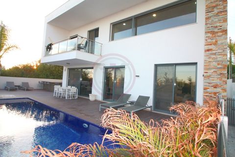 Villa i Almancil, Faro, Almancil - € 1.495.000 | Ref: V2673 - foto 1