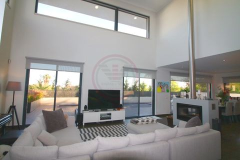 Villa i Almancil, Faro, Almancil - € 1.495.000 | Ref: V2673 - foto 10