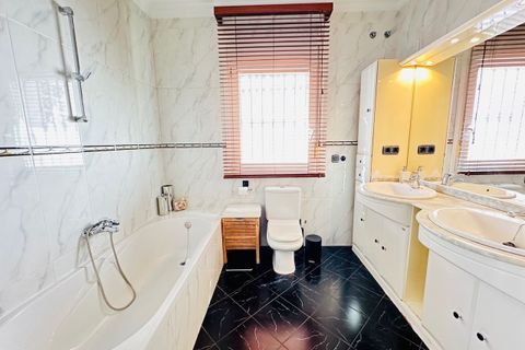 Villa i Torre Del Mar, Malaga, Torre Del Mar - € 850.000 | Ref: MLH681 - foto 42