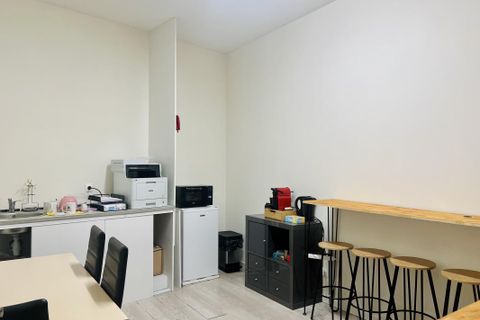 Erhvervsejendom i Manosque, Alpes-de-Haute-Provence, Manosque - € 92.000 | Ref: 334 - foto 4