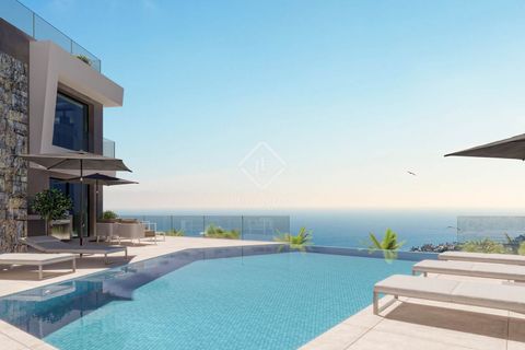 Villa i Calpe, Alicante, Calpe - € 1 950 000 | Ref: ALT36736 - foto 2