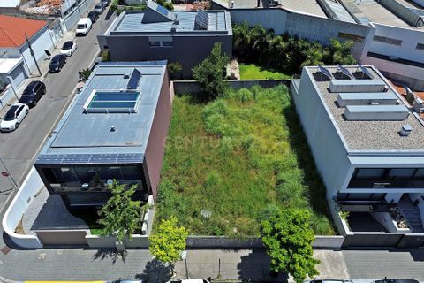 Helårsgrund i Espinho, Aveiro, Espinho - € 320.000 | Ref: C0393-00977 - foto 3