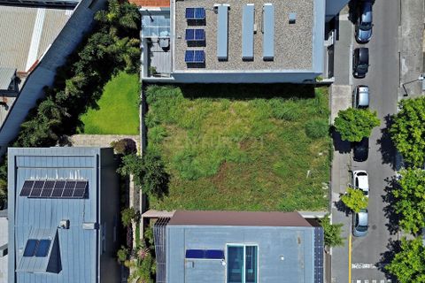 Helårsgrund i Espinho, Aveiro, Espinho - € 320.000 | Ref: C0393-00977 - foto 4
