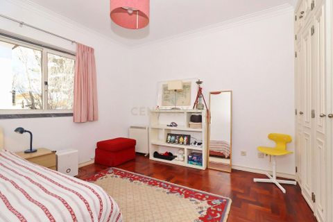 Villa i Oeiras, Lisbon, Oeiras - € 1.700.000 | Ref: C0404-00291 - foto 28