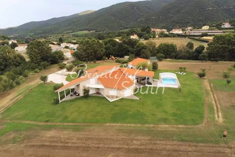 Villa i Vinca, Pyrenees-Orientales, Vinca - € 898.000 | Ref: DH1071 - foto 1