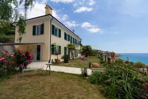 Villa i Sanremo, Imperia, Sanremo - € 1.800.000 | Ref: VGB-595 (2) - foto 4