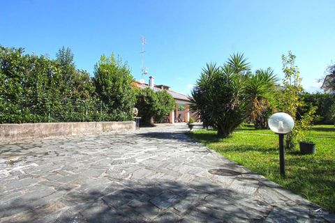 Villa i Carrara, Massa and Carrara, Carrara - € 740.000 | Ref: 010L-155806 - foto 4