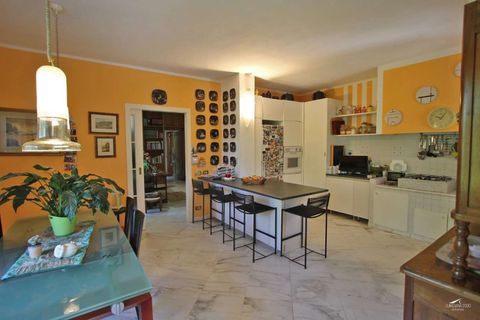 Villa i Carrara, Massa and Carrara, Carrara - € 740.000 | Ref: 010L-155806 - foto 9