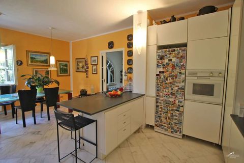 Villa i Carrara, Massa and Carrara, Carrara - € 740.000 | Ref: 010L-155806 - foto 10