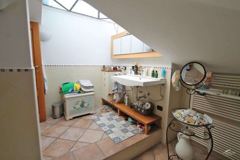 Villa i Carrara, Massa and Carrara, Carrara - € 740.000 | Ref: 010L-155806 - foto 35