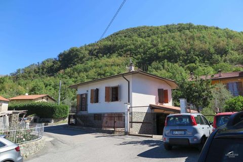 Villa i Bagnone, Massa and Carrara, Bagnone - € 185.000 | Ref: 197-157333 - foto 1