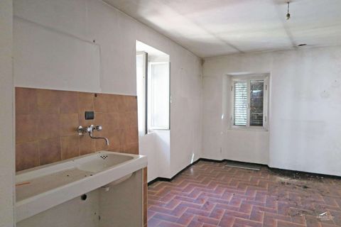 Villa a Comano, Massa and Carrara, Comano - € 120.000 | Ref: 431-159060 - foto 35