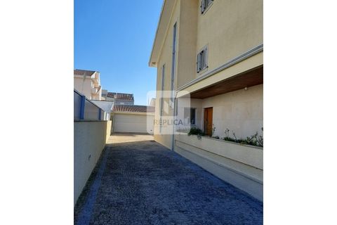 Villa i Arcozelo, Porto, Arcozelo - € 630.000 | Ref: RN0081-RA - foto 3