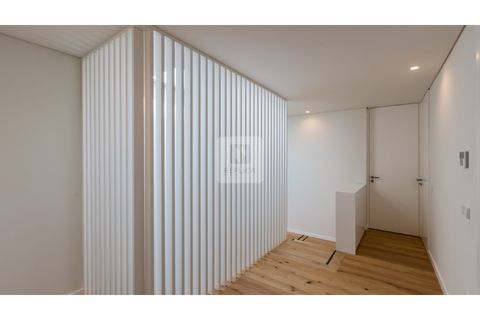 Villa i Porto, Porto, Porto - € 1.400.000 | Ref: RG2631-RA - foto 7