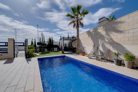 Villa i Finestrat, Alicante, Finestrat - € 489.000 | Ref: V 214C - foto 2
