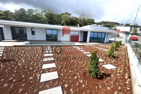 Villa i Machico, Madeira, Machico - € 1.250.000 | Ref: 20M_157 - foto 1