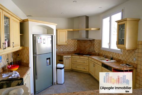 Lejlighed i Uzes, Gard, Uzes - € 1.406.250 | Ref: 84674892 - foto 9