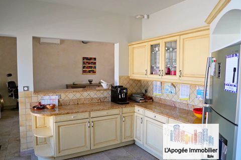 Lejlighed i Uzes, Gard, Uzes - € 1.406.250 | Ref: 84674892 - foto 10