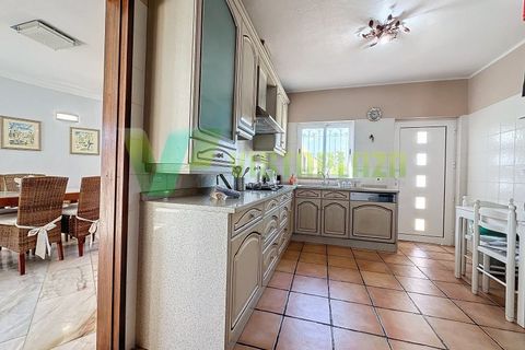Villa i Carvoeiro, Faro, Carvoeiro - € 1.250.000 | Ref: VIV-6470 - foto 17