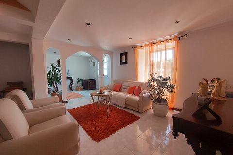 Byhus i Horta, Faial, Horta - € 220.000 | Ref: 374230127 - foto 6