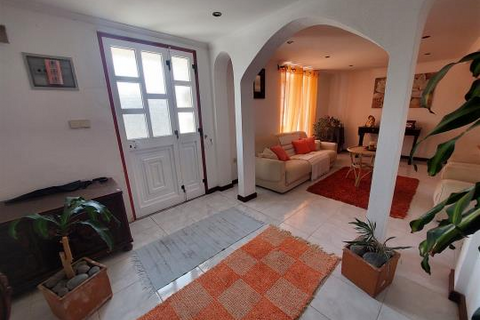 Byhus i Horta, Faial, Horta - € 220.000 | Ref: 374230127 - foto 3