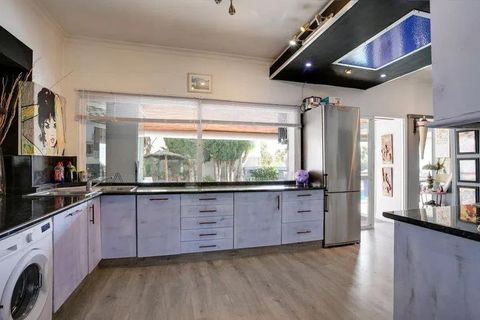 Villa i Estepona, Malaga, Estepona - € 795.000 | Ref: 428-02788P - foto 2