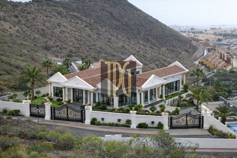 Villa a Torviscas, Tenerife, Torviscas - € 2.199.000 | Ref: OPS1525R - foto 42