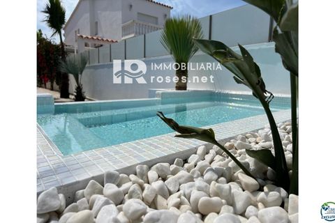 Villa i Empuriabrava, Gerona, Empuriabrava - € 1.099.000 | Ref: 2925 - foto 22
