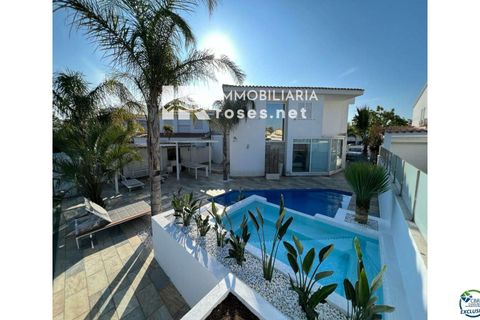 Villa i Empuriabrava, Gerona, Empuriabrava - € 1.099.000 | Ref: 2925 - foto 27