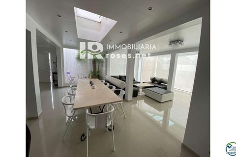 Villa i Empuriabrava, Gerona, Empuriabrava - € 1.099.000 | Ref: 2925 - foto 32