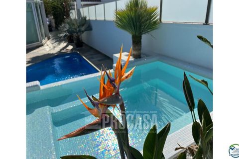 Villa i Empuriabrava, Gerona, Empuriabrava - € 1.099.000 | Ref: 3246 - foto 4