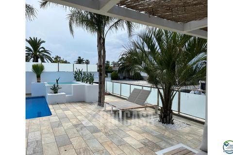 Villa i Empuriabrava, Gerona, Empuriabrava - € 1.099.000 | Ref: 3246 - foto 14