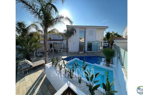 Villa i Empuriabrava, Gerona, Empuriabrava - € 1.099.000 | Ref: 3246 - foto 15