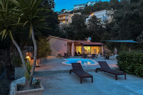 Villa i Lloret De Mar, Gerona, Lloret De Mar - € 550.000 | Ref: 00183 - foto 2