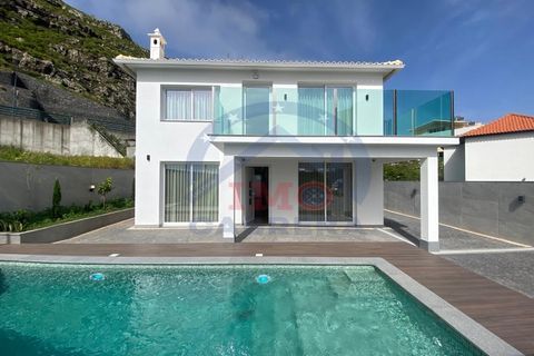 Villa a Machico, Madeira, Machico - € 1.250.000 | Ref: IC_870 - foto 2