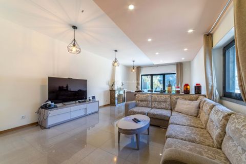 Villa a Alges, Lisbon, Alges - € 1.600.000 | Ref: MOR/0865 - foto 11