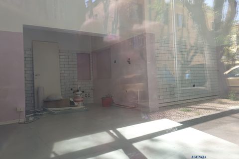 Erhvervsejendom i Modena, Modena, Modena - € 100.000 | Ref: LUF-900 - foto 6