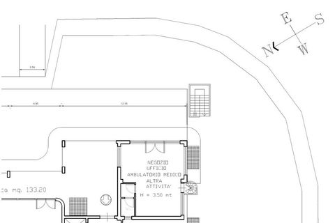 L'establiment comercial a Matelica, Macerata, Matelica - € 350/mes | Ref: PRI37 - foto 4