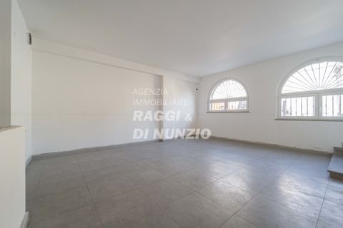 L'establiment comercial a Grottaferrata, Rome, Grottaferrata - € 1.300/mes | Ref: 156 - foto 6