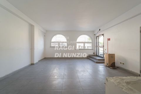 L'establiment comercial a Grottaferrata, Rome, Grottaferrata - € 1.300/mes | Ref: 156 - foto 9