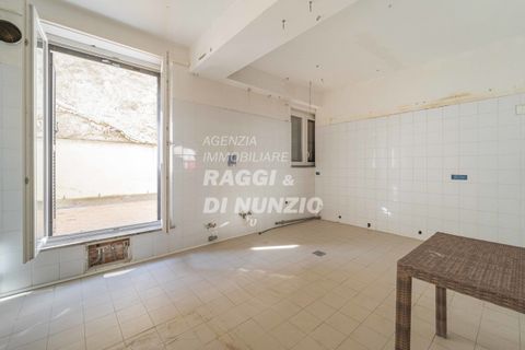 L'establiment comercial a Grottaferrata, Rome, Grottaferrata - € 1.300/mes | Ref: 156 - foto 13