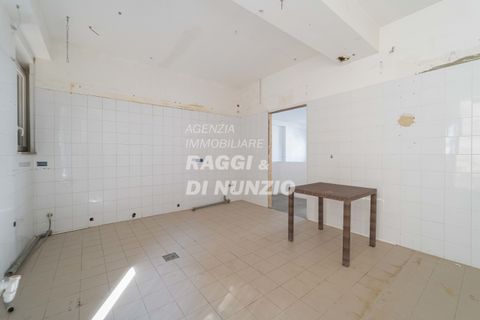 L'establiment comercial a Grottaferrata, Rome, Grottaferrata - € 1.300/mes | Ref: 156 - foto 15