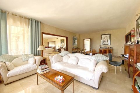 Villa i Marbella, Malaga, Marbella - € 1.600.000 | Ref: R2308304 - foto 29