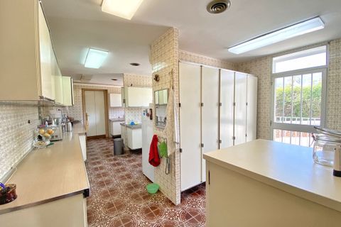 Villa i Marbella, Malaga, Marbella - € 1.600.000 | Ref: R2308304 - foto 38