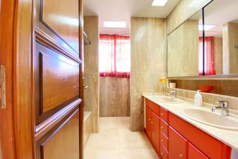 Villa i Marbella, Malaga, Marbella - € 1.600.000 | Ref: R2308304 - foto 48