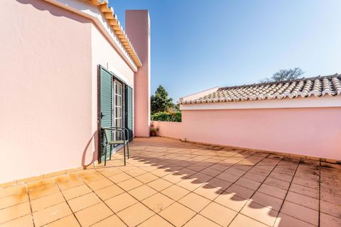Villa i Estombar, Faro, Estombar - € 1.600.000 | Ref: KAT52 - foto 21